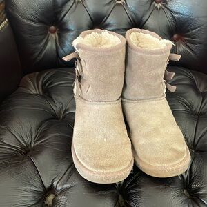 UGG Koolaburra boots little girl  size 13